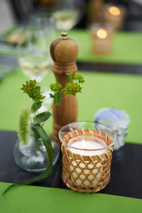 Kerzenhalter aus Klarglas und Bambus